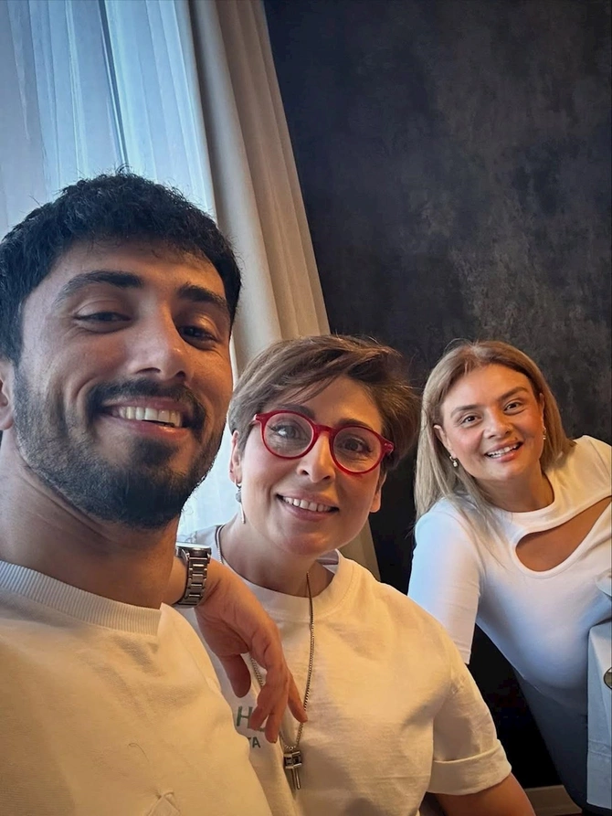 İllər sonra bir araya gəldilər — FOTOLAR İllər sonra bir araya gəldilər — FOTOLAR