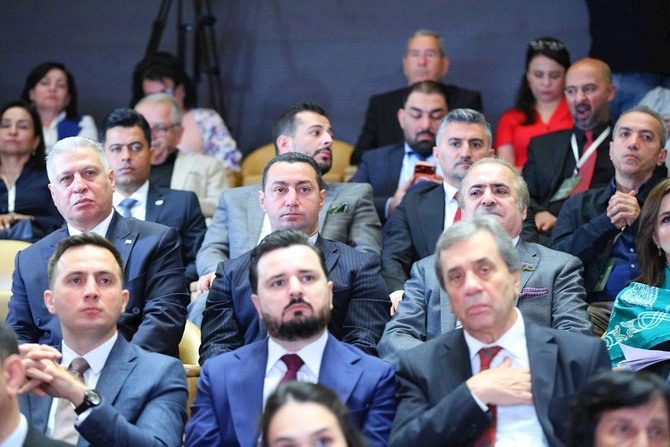 Bakıda ərəb dünyası türkmanları ilə forum keçirildi — FOTOLAR