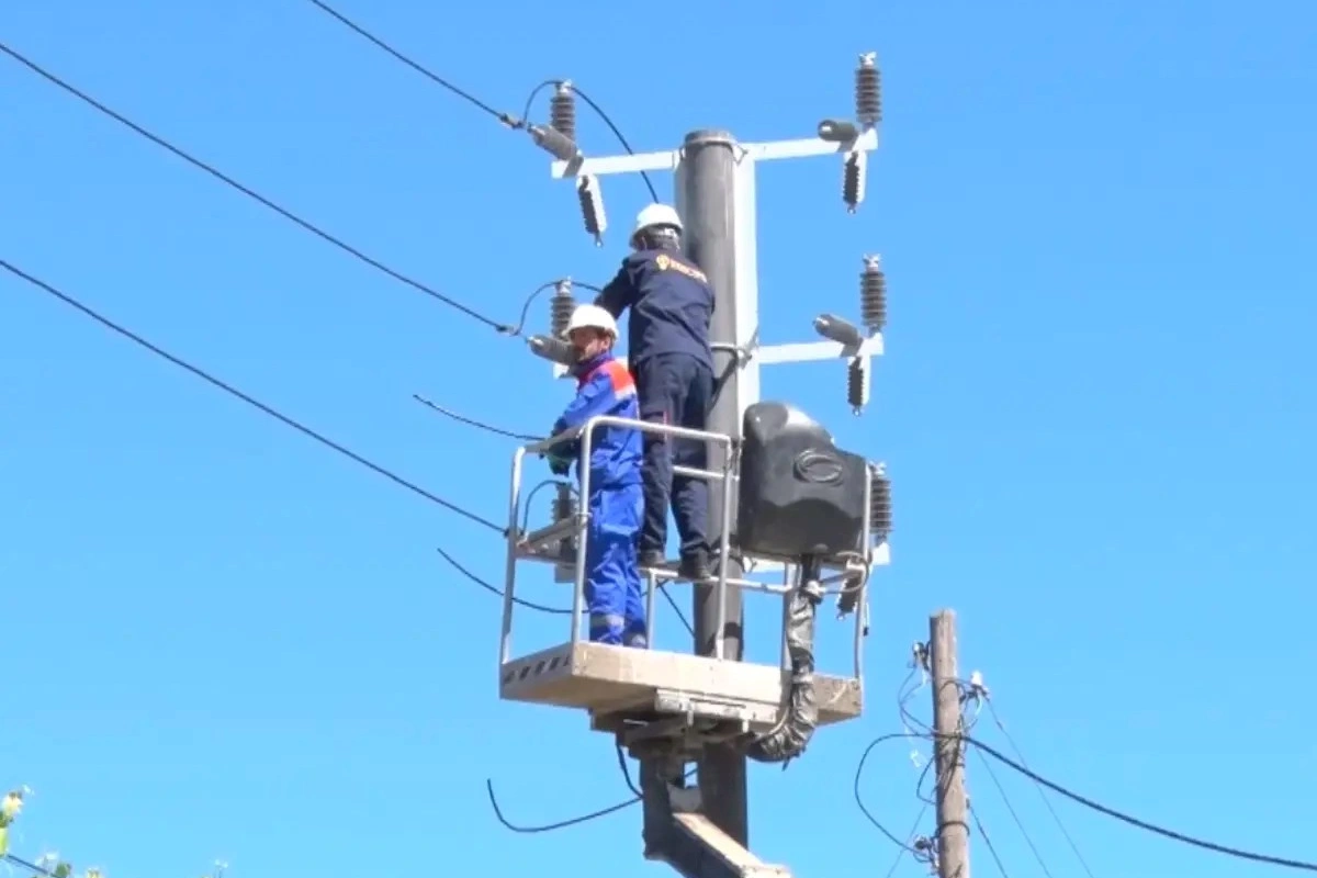 “Azərişıq” ASC Xaçmazın 20-dək kənd və qəsəbəsinin elektrik təsərrüfatını yeniləyir — VİDEO