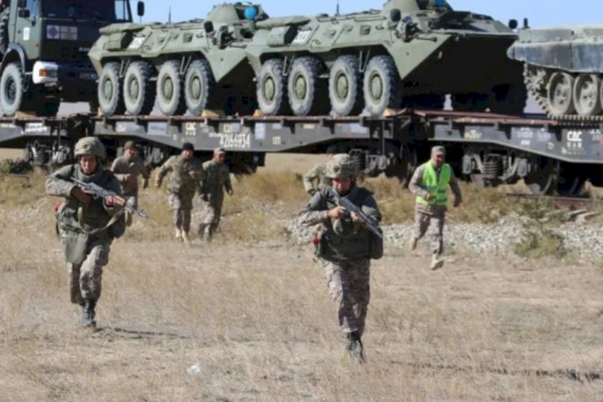 Qazaxıstan ordusu yüksək döyüş hazırlığına keçəcək