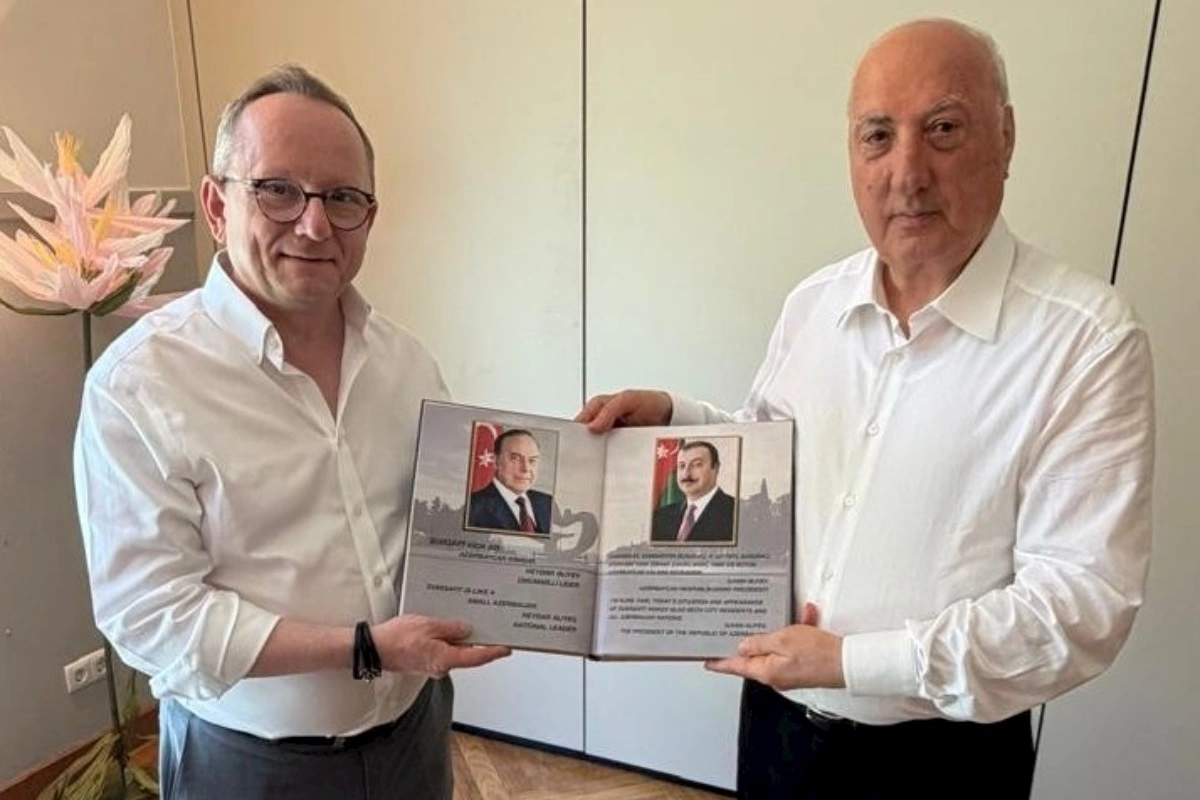 Zakir Fərəcov Almaniyanın Lüdviqshafen şəhərinə səfər edib — FOTOLAR