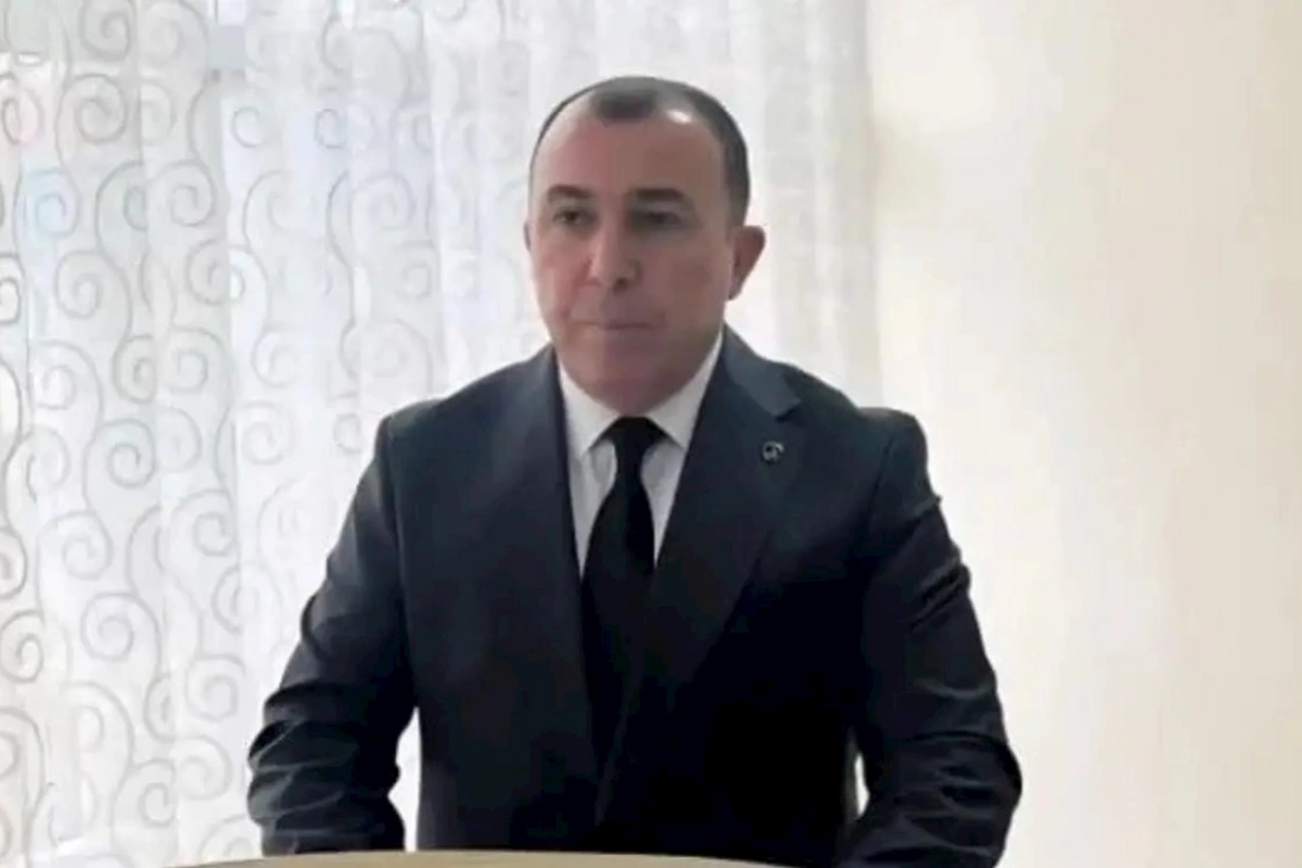 Yusif Axundov vəzifəsindən azad edildi