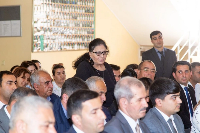İcra başçısı Yolüstü kənd sakinləri ilə görüşdü — FOTO
