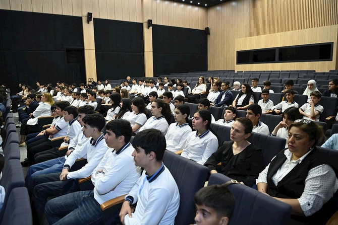 “Gənc Energetiklər Akademiyası” maarifləndirmə proqramına Şuşa və Xankəndi məktəbliləri də qoşulub — VİDEO/FOTOLAR