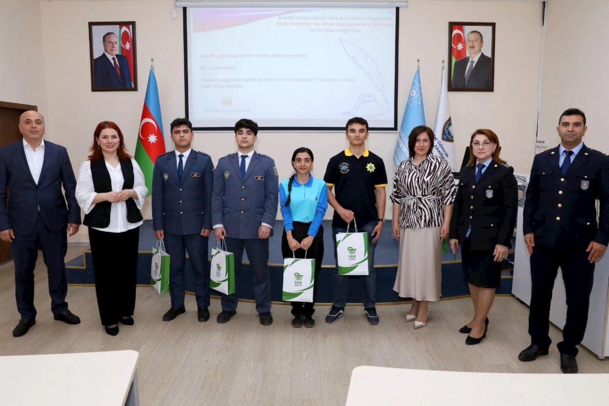 “Qala Sığorta” Gömrük Akademiyasında maarifləndirmə aparıb — FOTOLAR