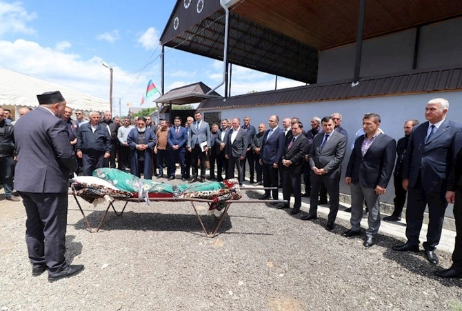 Şəhid atası vəfat etdi — FOTOLAR