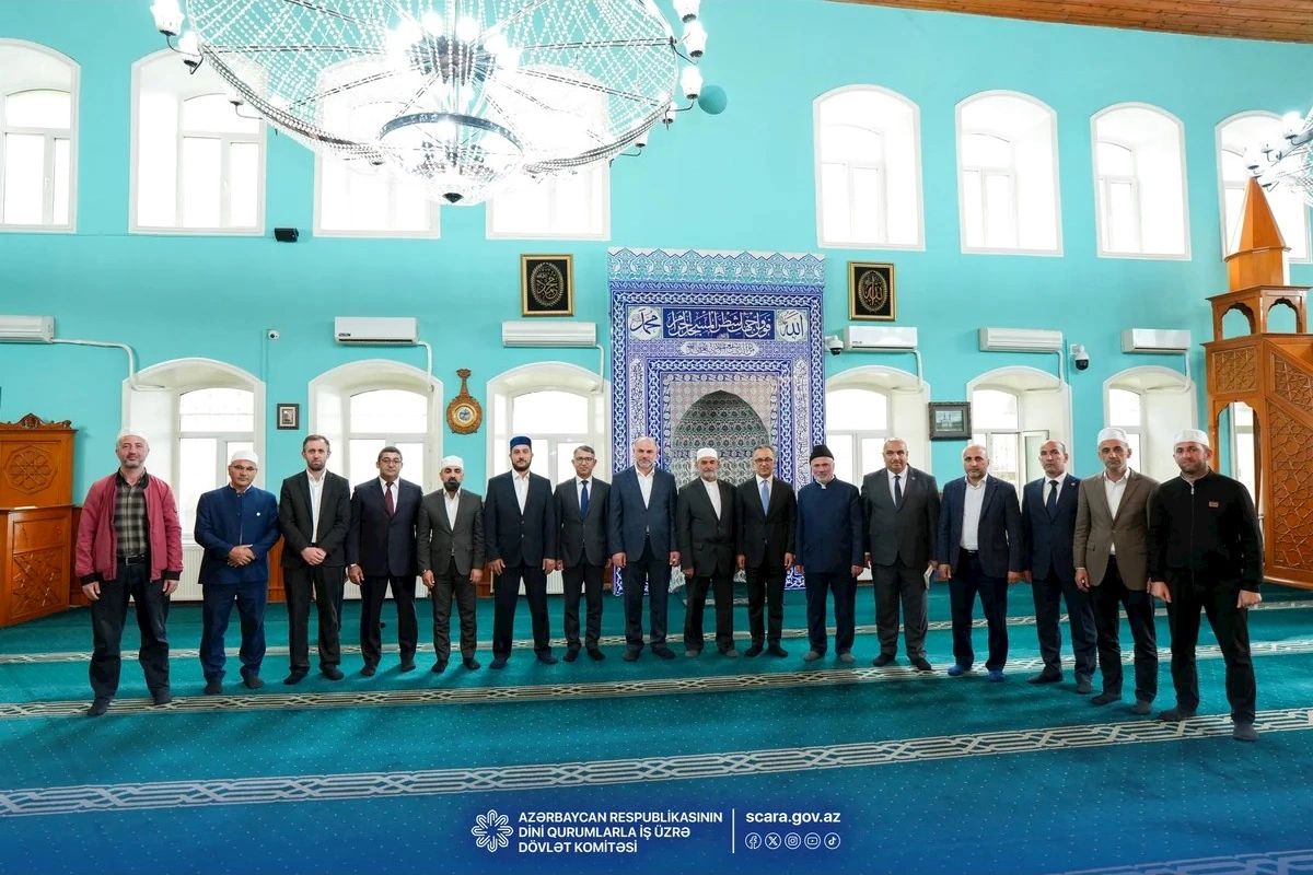 Ramin Məmmədov Cümə və İmam Əli məscidlərini ziyarət edib — FOTOLAR
