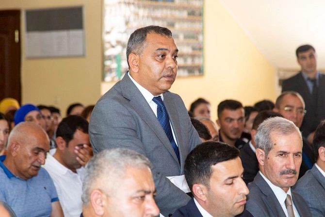 İcra başçısı Yolüstü kənd sakinləri ilə görüşdü — FOTO