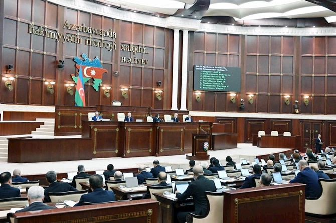 Müvəqqəti məskunlaşmadan dayanıqlı yaşayışa: Məcburi köçkünlərlə bağlı sosial dəstək mexanizmlərinin yeni modeli — TƏHLİL