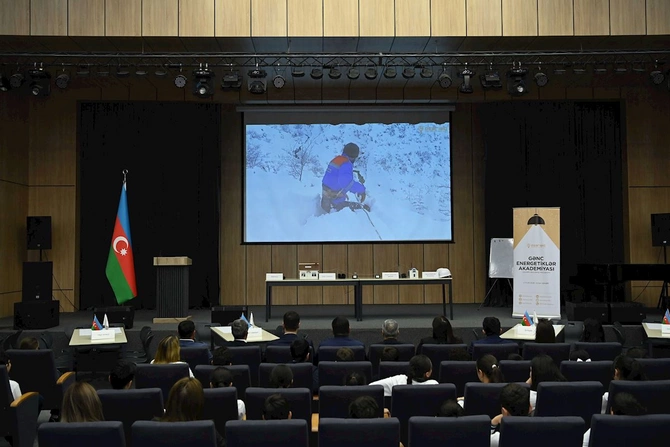“Gənc Energetiklər Akademiyası” maarifləndirmə proqramına Şuşa və Xankəndi məktəbliləri də qoşulub — VİDEO/FOTOLAR