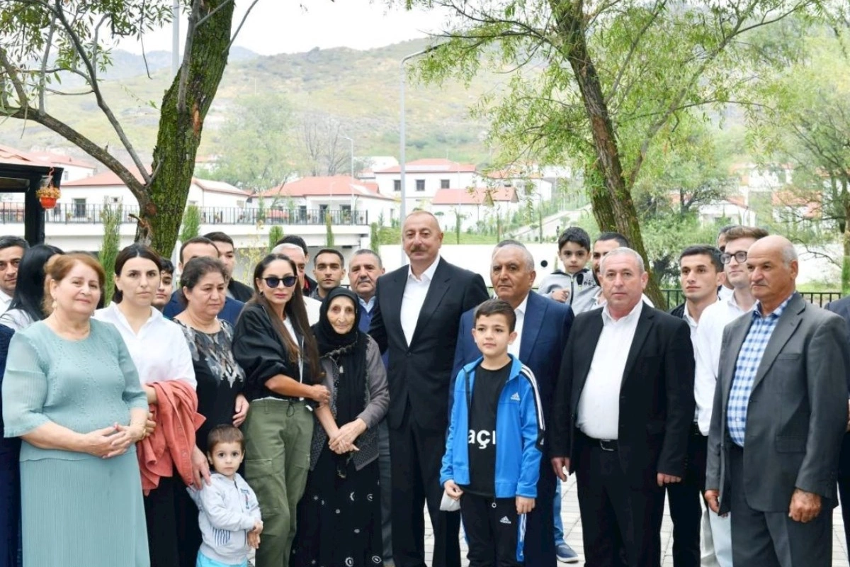 Müvəqqəti məskunlaşmadan dayanıqlı yaşayışa: Məcburi köçkünlərlə bağlı sosial dəstək mexanizmlərinin yeni modeli — TƏHLİL