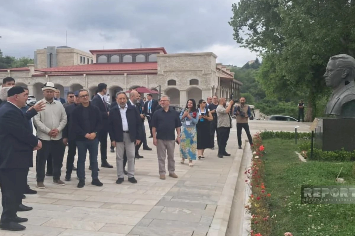 TDT ölkələrinin dini məsələlər üzrə dövlət qurumlarının rəhbərləri Şuşa ilə tanış olublar — FOTOLAR