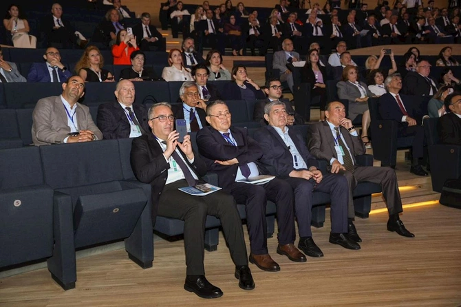 Türk Dünyası Həftəsində türk əməkdaşlıq təşkilatlarının fəaliyyəti müzakirə olundu — FOTOLAR