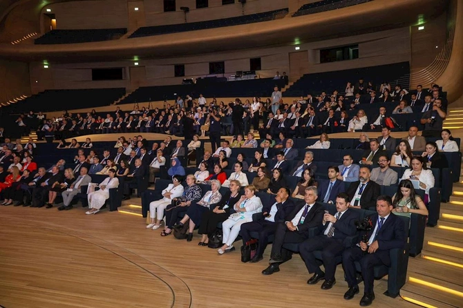 Türk Dünyası Həftəsində türk əməkdaşlıq təşkilatlarının fəaliyyəti müzakirə olundu — FOTOLAR
