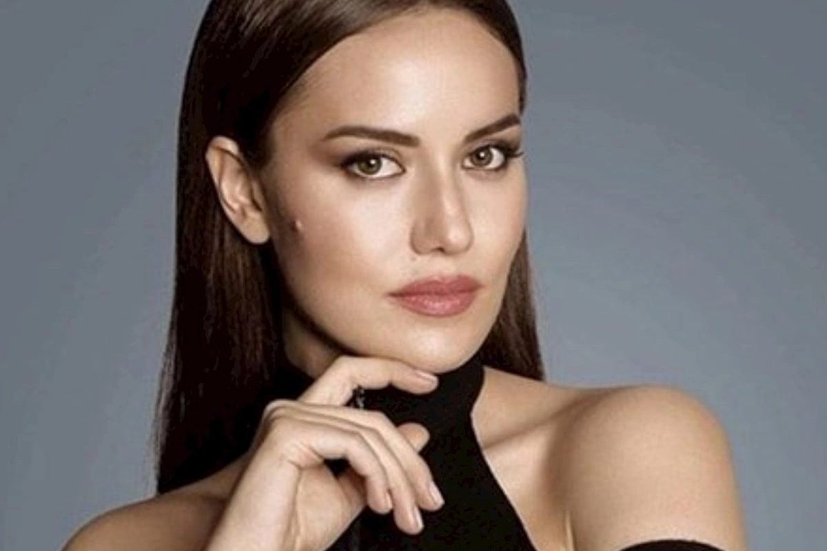 Fahriye Evcen yeni serialda — FOTO