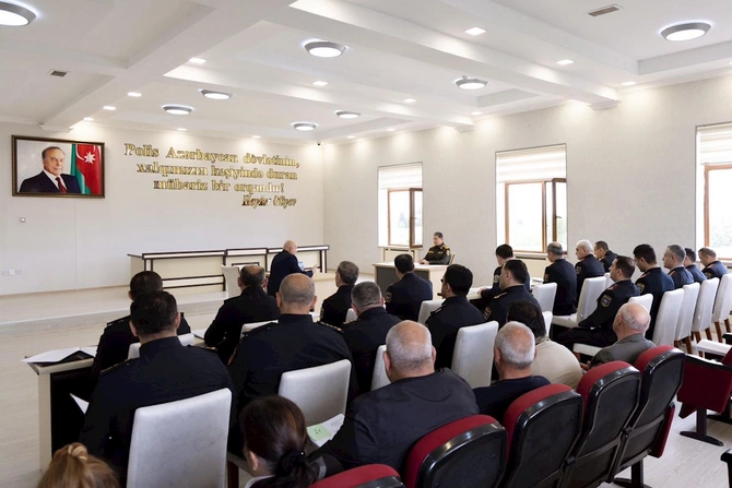 Vilayət Eyvazov rəislərə tapşırıqlar verdi — FOTOLAR