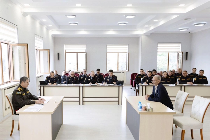 Vilayət Eyvazov rəislərə tapşırıqlar verdi — FOTOLAR