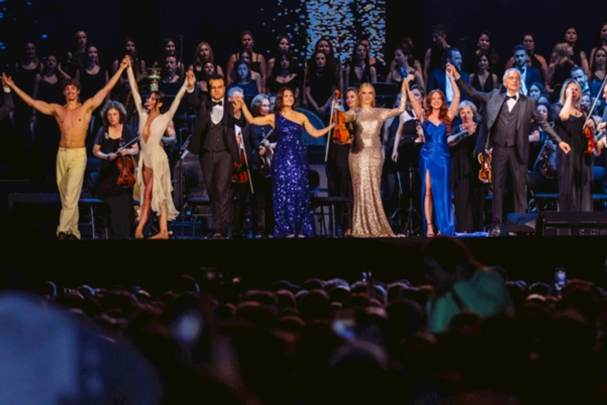 İstanbulda möhtəşəm konsert: 140 mindən çox sənətsevər bir araya gəldi — VİDEO/FOTOLAR