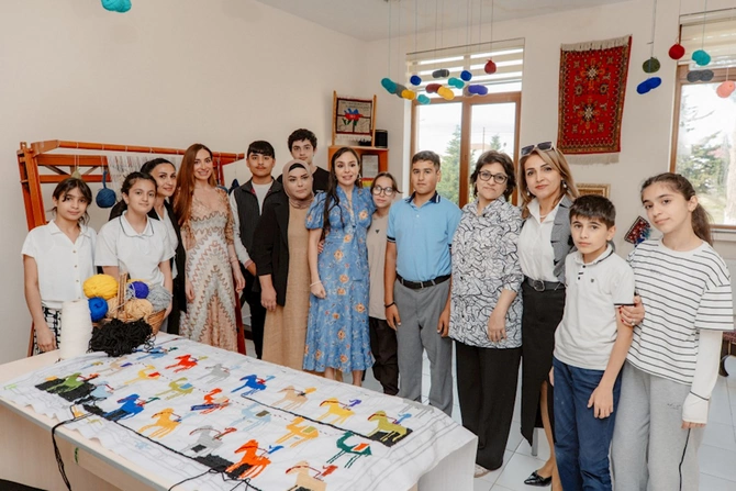 Leyla və Arzu Əliyevalar internat tipli ümumtəhsil məktəbində — FOTOLAR