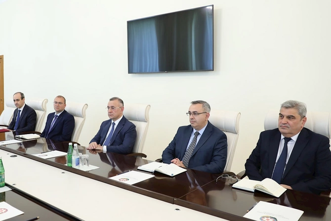 İsrailli tibb mütəxəssisləri Səhiyyə Nazirliyinin mükafatlarına layiq görüldü — FOTOLAR