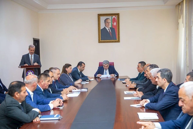 Salyanda Dövlət Proqramınnın icrasına həsr olunmuş iclas keçirildi — FOTOLAR