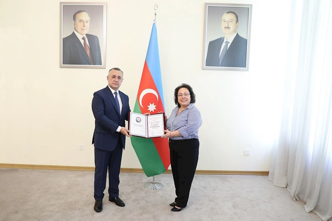 İsrailli tibb mütəxəssisləri Səhiyyə Nazirliyinin mükafatlarına layiq görüldü — FOTOLAR