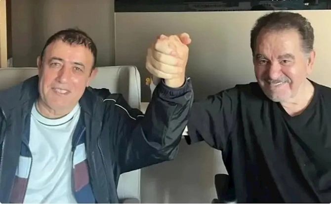 İbrahim Tatlıses xəstəxanaya yerləşdirildi — FOTOLAR