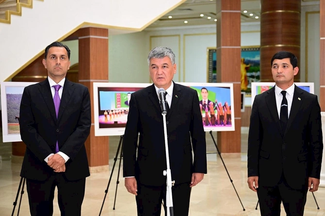 Arkadağ Şəhər Tarix və Diyarşünaslıq Muzeyində “Azərbaycan — obyektivdən tarixə” adlı sərgi təqdim olunub — FOTOLAR Arkadağ Şəhər Tarix və Diyarşünaslıq Muzeyində “Azərbaycan — obyektivdən tarixə” adlı sərgi təqdim olunub — FOTOLAR
