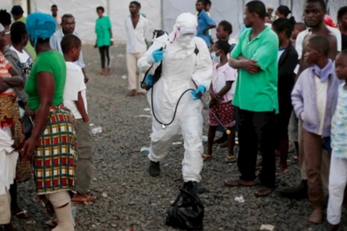 Aİ Ebola ilə mübarizə üçün Konqoya 100 ton ilkin yardım göndərdi