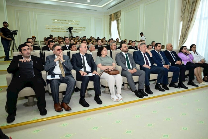 Arkadağda Seyid Əzim Şirvani və Dövlətməmməd Azadinin yaradıcılığına həsr olunan elmi konfrans keçirilib — FOTOLAR Arkadağda Seyid Əzim Şirvani və Dövlətməmməd Azadinin yaradıcılığına həsr olunan elmi konfrans keçirilib — FOTOLAR