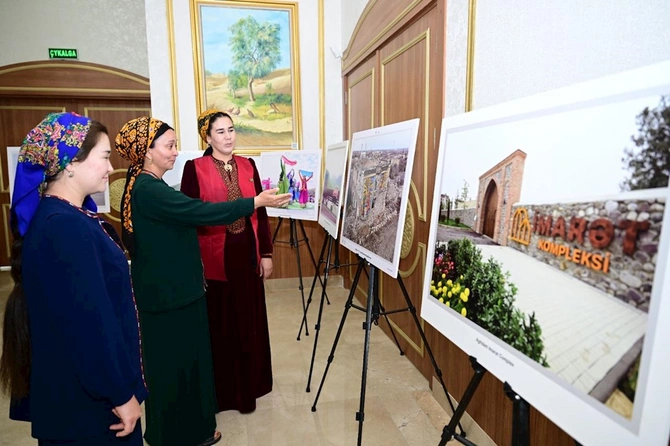 Arkadağ Şəhər Tarix və Diyarşünaslıq Muzeyində “Azərbaycan — obyektivdən tarixə” adlı sərgi təqdim olunub — FOTOLAR Arkadağ Şəhər Tarix və Diyarşünaslıq Muzeyində “Azərbaycan — obyektivdən tarixə” adlı sərgi təqdim olunub — FOTOLAR