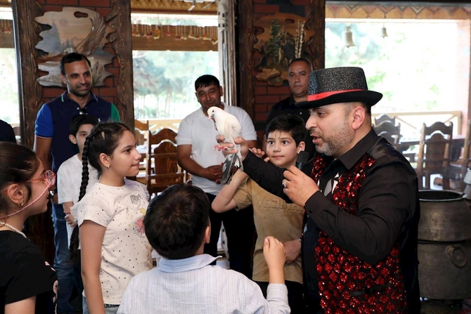 Azəriqaz uşaqları sevindirdi — FOTOLAR Azəriqaz uşaqları sevindirdi — FOTOLAR