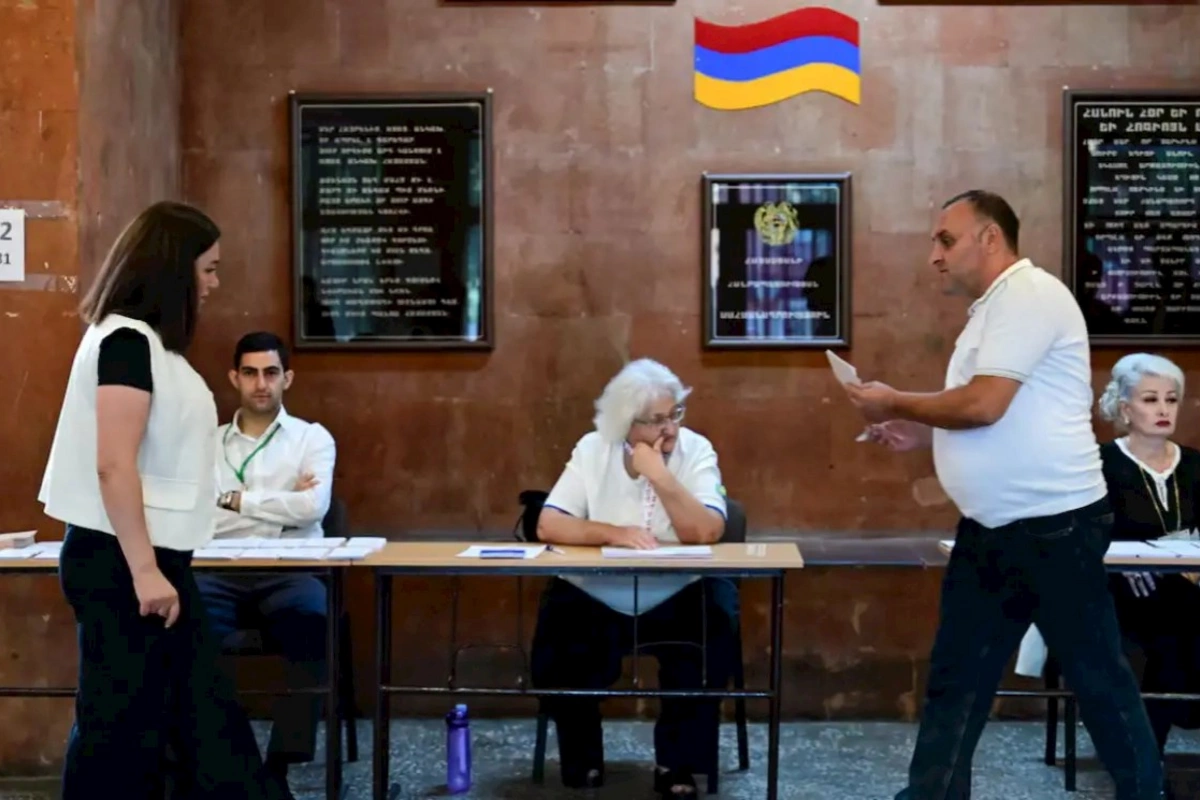 Ermənistanda seçki nəticələrindən çox pozuntular danışılır — AÇIQLAMA