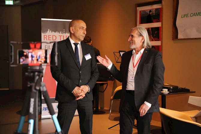 Amsterdamda “Qırmızı bağ” filmi nümayiş etdirildi — VİDEO/FOTO Amsterdamda “Qırmızı bağ” filmi nümayiş etdirildi — VİDEO/FOTO