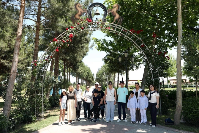 Azəriqaz uşaqları sevindirdi — FOTOLAR Azəriqaz uşaqları sevindirdi — FOTOLAR