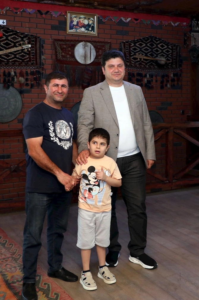 Azəriqaz uşaqları sevindirdi — FOTOLAR Azəriqaz uşaqları sevindirdi — FOTOLAR