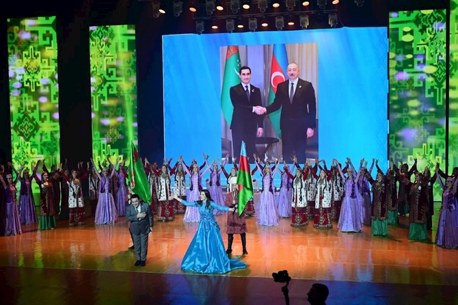 Türkmənistanda Azərbaycan Mədəniyyəti Günləri möhtəşəm konsertlə başa çatdı — FOTOLAR Türkmənistanda Azərbaycan Mədəniyyəti Günləri möhtəşəm konsertlə başa çatdı — FOTOLAR