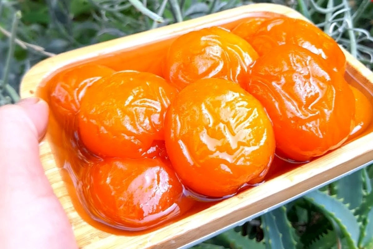 Ərik mürəbbəsini bişirərkən, necə edək əzilməsin?