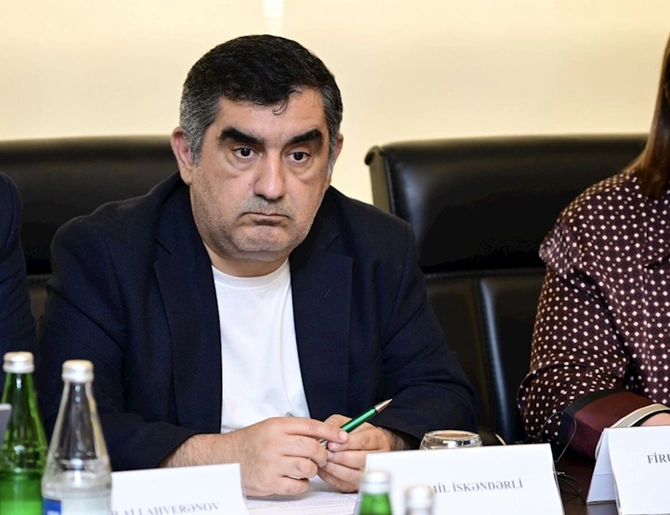“Uşaqların rəqəmsal təhlükəsizliyi, zərərli asılılıqdan qorunması”: İctimai müzakirə — FOTOLAR