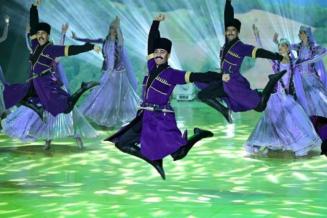 Türkmənistanda Azərbaycan Mədəniyyəti Günləri möhtəşəm konsertlə başa çatdı — FOTOLAR Türkmənistanda Azərbaycan Mədəniyyəti Günləri möhtəşəm konsertlə başa çatdı — FOTOLAR