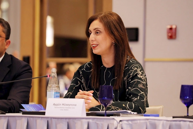 Enerji Dialoqu Platforması təşəbbüsü çərçivəsində gənc media nümayəndələri üçün silsilə məlumatlandırma sessiyalarına start verilib — FOTOLAR Enerji Dialoqu Platforması təşəbbüsü çərçivəsində gənc media nümayəndələri üçün silsilə məlumatlandırma sessiyalarına start verilib — FOTOLAR