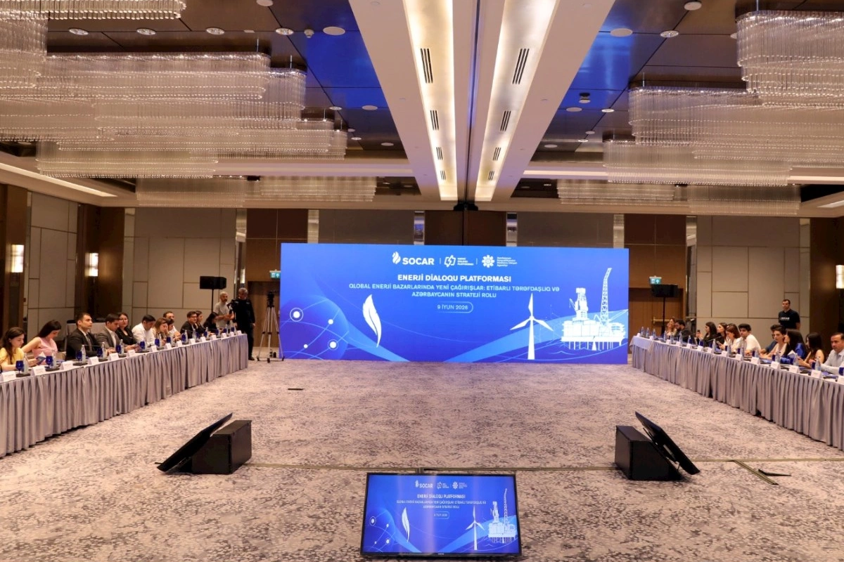 Enerji Dialoqu Platforması təşəbbüsü çərçivəsində gənc media nümayəndələri üçün silsilə məlumatlandırma sessiyalarına start verilib — FOTOLAR