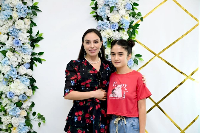 Leyla Əliyeva Şəkidə Uşaq evi sosial xidmət müəssisəsinin sakinləri ilə görüşüb — FOTOLAR Leyla Əliyeva Şəkidə Uşaq evi sosial xidmət müəssisəsinin sakinləri ilə görüşüb — FOTOLAR