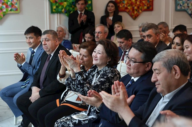 “Birinci Türkoloji Qurultay” kitabının təqdimatı keçirilib — FOTOLAR