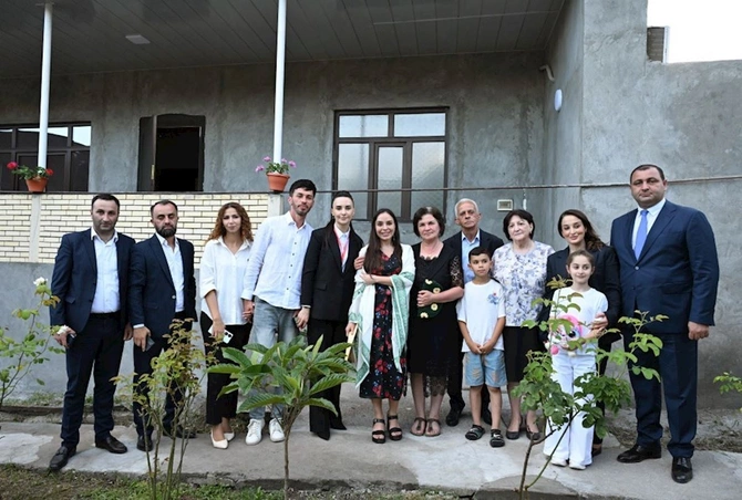 Leyla Əliyeva Onlardan biri: Emil adlı anım tədbirində iştirak edib — FOTOLAR