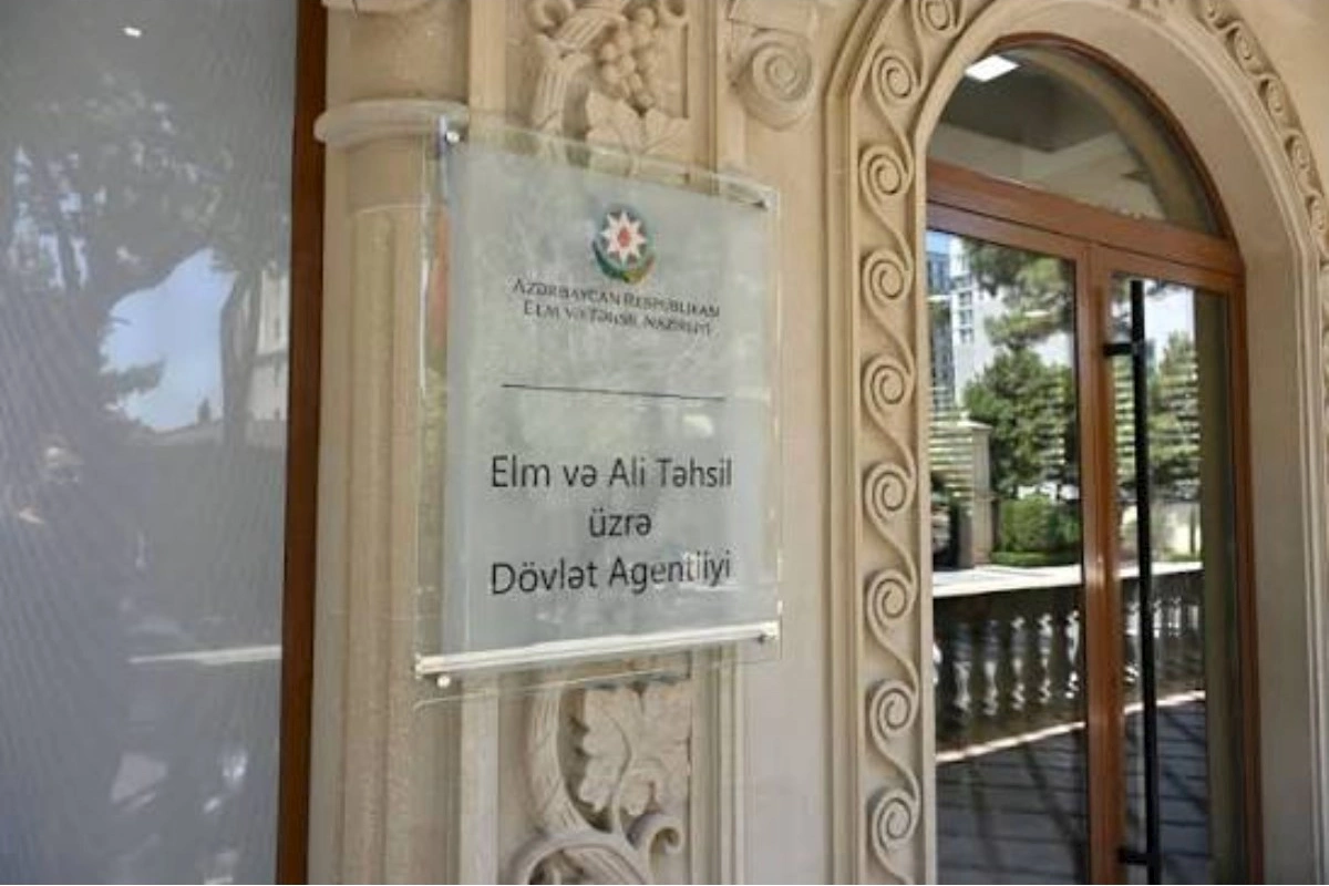 Xarici universitetlərdən yerdəyişmə etmək istəyən tələbələrin NƏZƏRİNƏ
