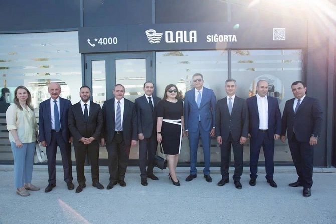 “Qala Sığorta” və “Qala Həyat”ın “Sea Breeze Resort”da yeni ofisi açıldı — FOTOLAR “Qala Sığorta” və “Qala Həyat”ın “Sea Breeze Resort”da yeni ofisi açıldı — FOTOLAR