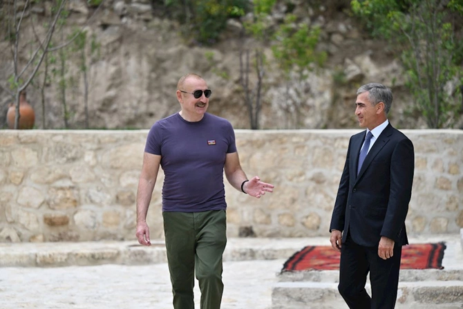 Prezident “Yasəmən” hotelinin yeni korpusları ilə tanış olub — FOTOLAR