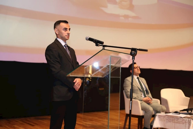 Yazıçı-publisist Aydın Tağıyevin kitabının təqdimatı olub — FOTOLAR Yazıçı-publisist Aydın Tağıyevin kitabının təqdimatı olub — FOTOLAR