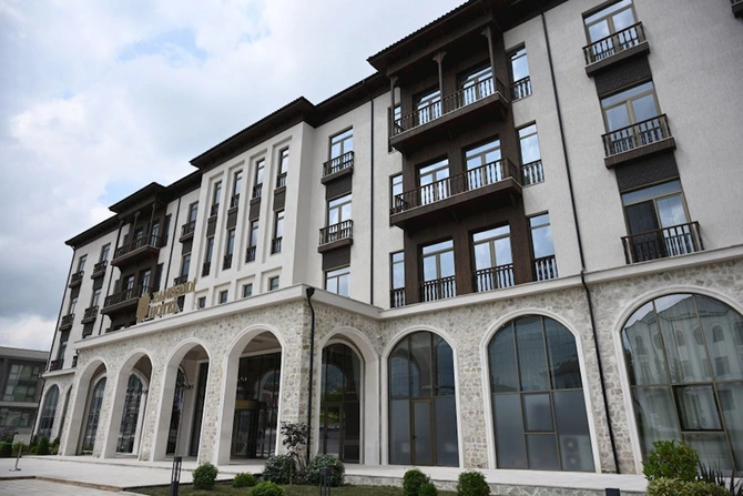 İlham Əliyev Xankəndi hotelinin açılışında — FOTOLAR İlham Əliyev Xankəndi hotelinin açılışında — FOTOLAR
